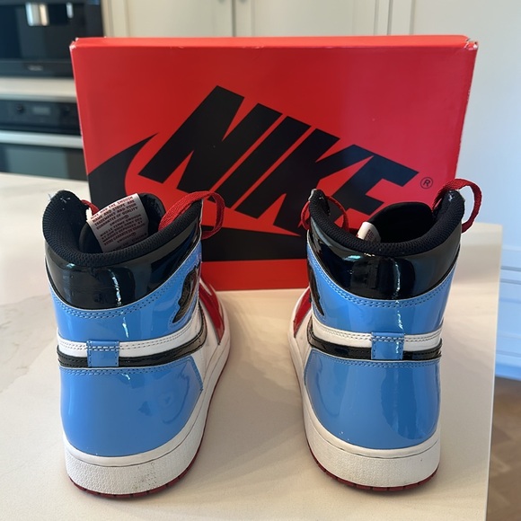 Men’s size 10 AJ1 Retro High OG FEARLESS - Picture 4 of 6